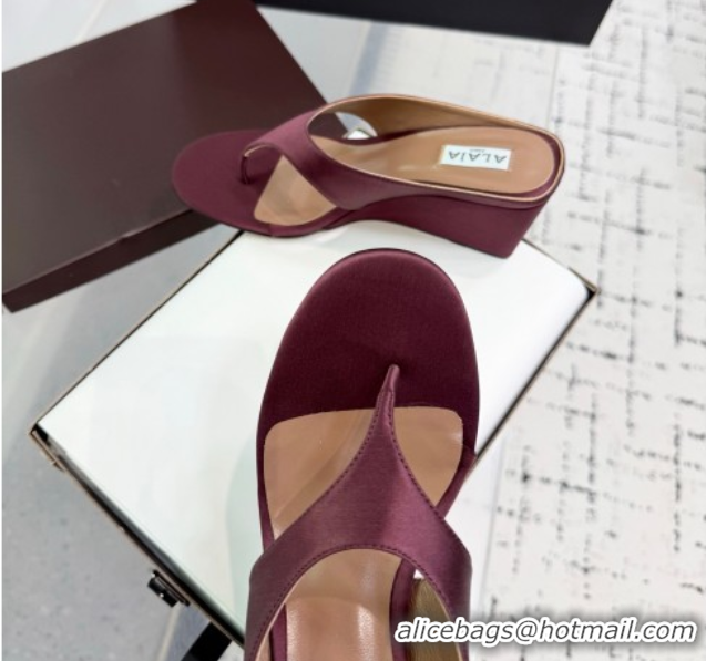 Sumptuous Alaia Cube Wedge Thong Slides Sandal 7.5cm in Satin Burgundy 0709007