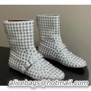 Shop Cheap Alaia Flat Ankled Boots in Leather and Strass with Buckle White 0827084