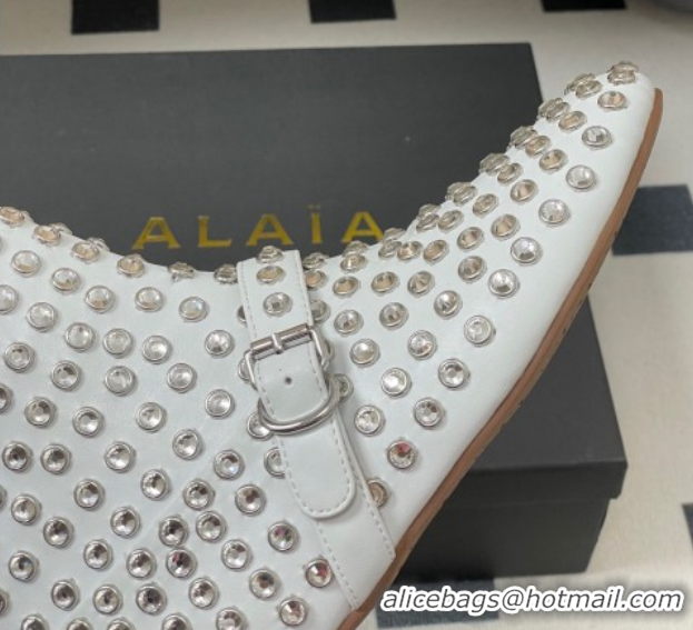 Shop Cheap Alaia Flat Ankled Boots in Leather and Strass with Buckle White 0827084