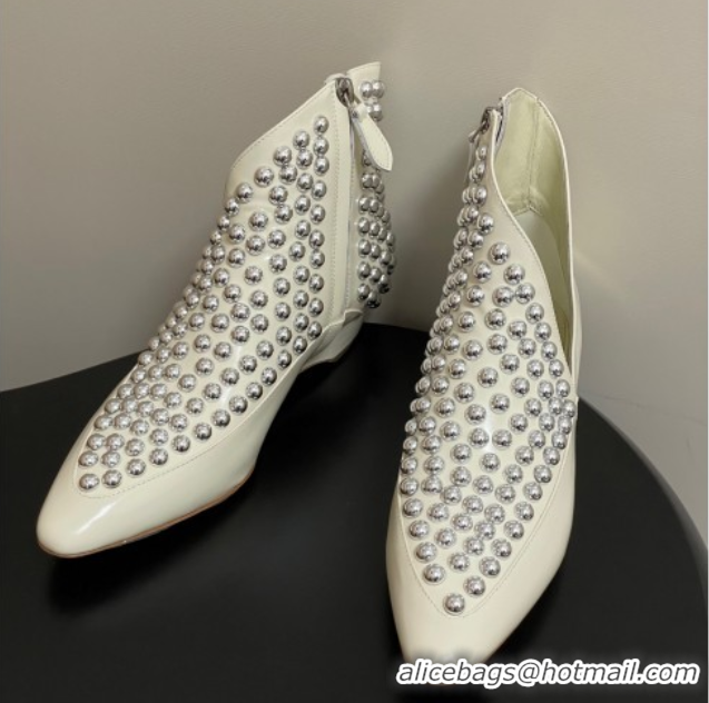 Grade Quality Alaia Wedge Heel Ankled Boots with Studs White 2025 AL070906 0827119