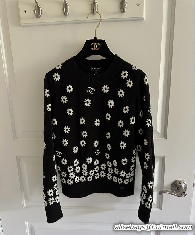 Well Crafted Cheap Chanel Sweater Floral Knit CH5794 Black 2025