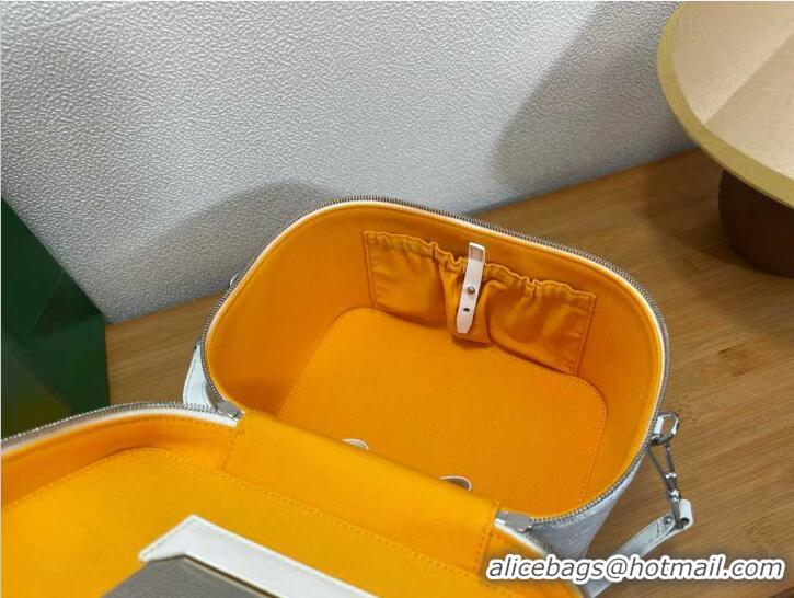 Famous Brand Goyard Muse Vanity Case GY1404 White 2021