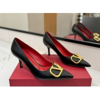 Luxurious Valentino VLogo Signature Pumps 7.5cm in Calfskin Leather Black2 2025 VA082104