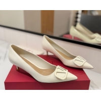 Shop Duplicate Valentino VLogo Signature Pumps 4.5cm in Patent Calfskin White 2025 VA082104