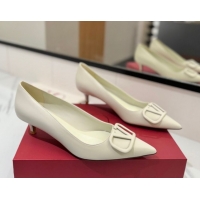 Charming Valentino VLogo Signature Pumps 4.5cm in Calfskin Leather All White 2025 VA082104