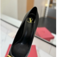 Best Price Valentino VLogo Signature Pumps 4.5cm in Calfskin Leather Black/Gold 2025 VA082104
