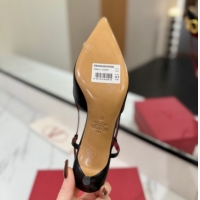 Good Looking Valentino VLogo Signature Slingback Pumps 4.5cm in Matte Calfskin Black/Gold 2025 VA082110
