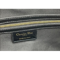Super Quality Dior Medium Voyage Bag in Flat Macrocannage Crinkled Calfskin Leather 2846 Black 2025