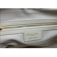 Luxury Cheap Dior Medium Voyage Bag in Flat Macrocannage Grained Calfskin Leather 2846 Beige Yellow 2025