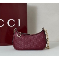 Trendy Design Gucci GG Leather Emblem mini shoulder bag 847091 Ancora Red 2025