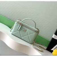 Top Quality Chanel Grained Shiny Calfskin Long Vanity with Chain and Top Handle AP4933 Light Green 2025