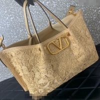 Unique Grade Valentino Medium VLogo Shopping Summer Tote bag in Lace-Effect Raffia Straw 0220L 2024