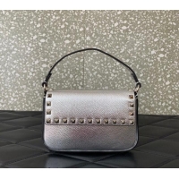 Well Crafted Valentino Rockstud Grainy Calfskin Pouch Mini Bag VLTN077 Silver 2024