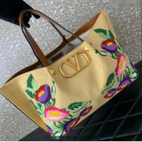 Promotional Valentino VLogo Signature Medium Shopping bag in raffia starw with floral embroidery 0880 Beige/Multicolor 2