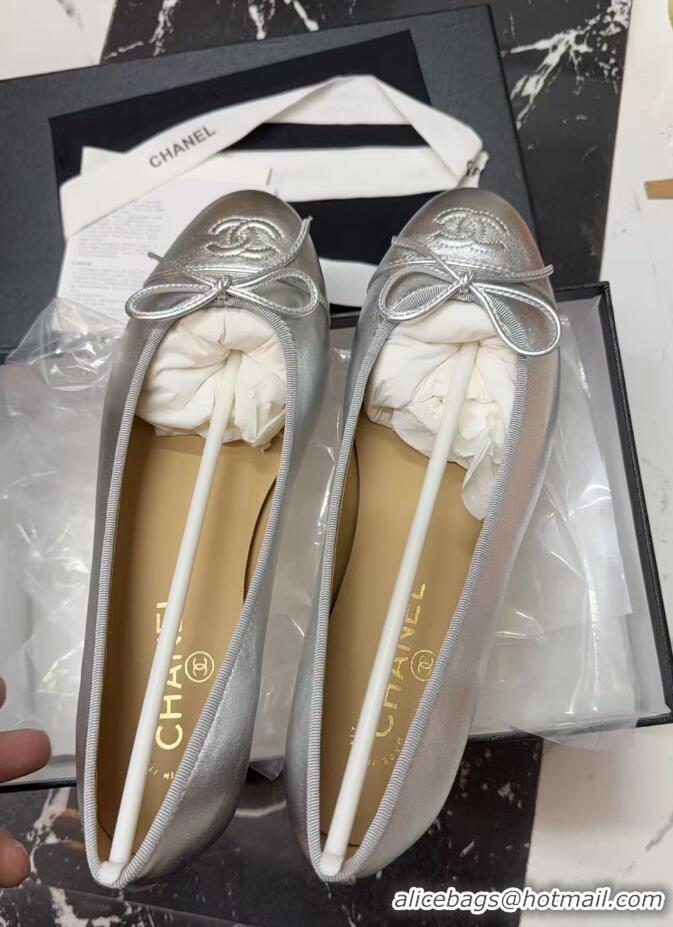 ​Shop Discount Chanel Metallic Leather CC Cap Toe Ballet Flats 67518 Silver