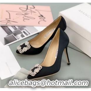 ​High Quality Manolo Blahnik Hangisi Satin Pumps 7cm with Silver Buckle 1225019 Black