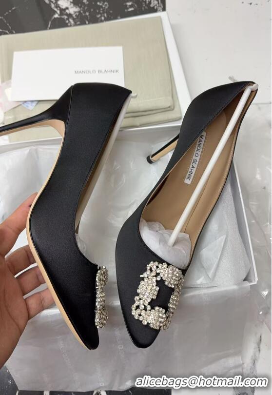 ​High Quality Manolo Blahnik Hangisi Satin Pumps 7cm with Silver Buckle 1225019 Black