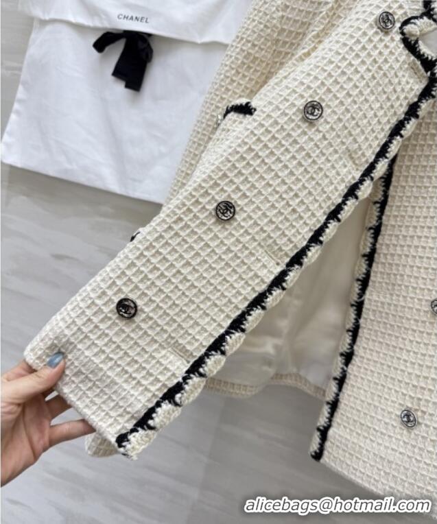 Luxury Cheap Chanel Tweed Jacket CH92520 Beige 2025