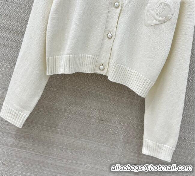 Top Design Chanel Wool Heart Cardigan CH110659 White 2025