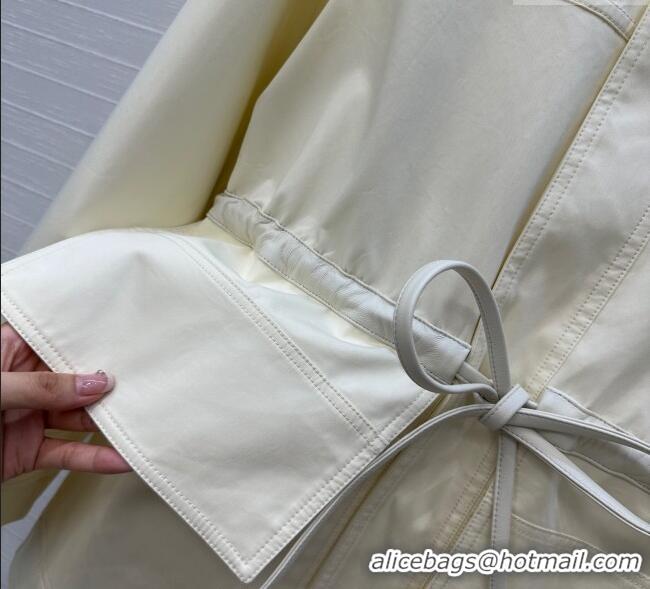Trendy Design Bottega Veneta Jacket with Leather Belt 1014 White 2025