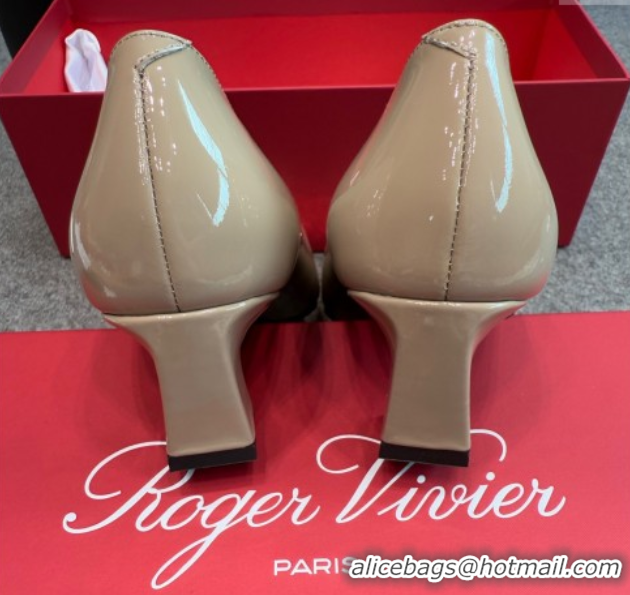 Pretty Style Roger Vivier Trompette Pumps 4.5cm in Patent Leather with Buckle Grey 1030080