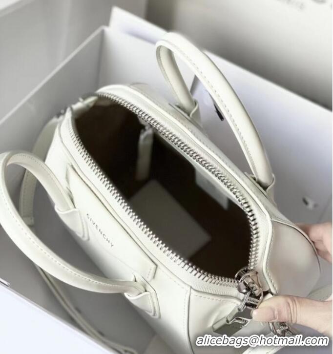 Best Product Givenchy Mini Antigona bag in Box leather 9981 White 2023