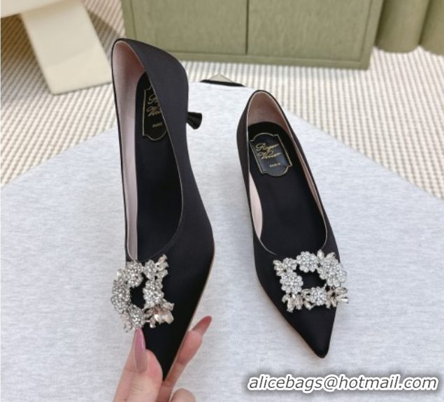 Best Grade Roger Vivier Jewel Pumps 4.5cm in Satin Black 1030095