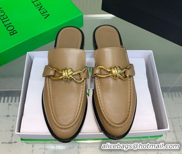 Good Quality Bottega Veneta Astaire Flat Mules in Calfskin Leather with Knot Beige/Gold 0823045