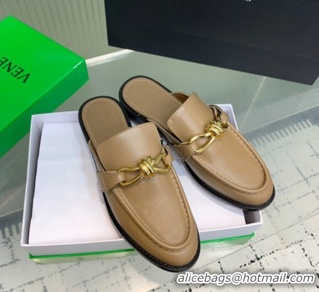 Good Quality Bottega Veneta Astaire Flat Mules in Calfskin Leather with Knot Beige/Gold 0823045