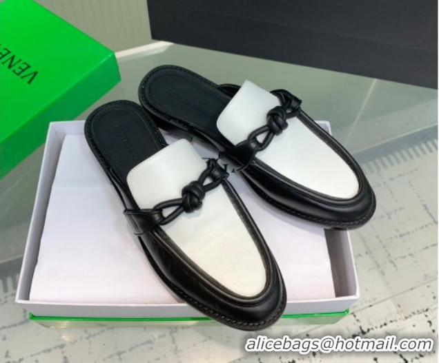 Stylish Bottega Veneta Astaire Flat Mules in Calfskin Leather with One-Tone Knot Black/White 0823048