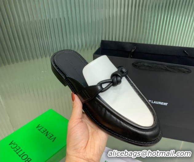 Stylish Bottega Veneta Astaire Flat Mules in Calfskin Leather with One-Tone Knot Black/White 0823048