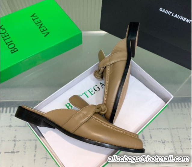 Discount Bottega Veneta Astaire Flat Mules in Calfskin Leather with One-Tone Knot Beige 0823049