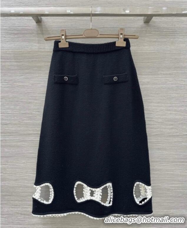 Top Design Chanel Wool Silk Sweater and Skirt Set with Bow CH111501 Black 2025