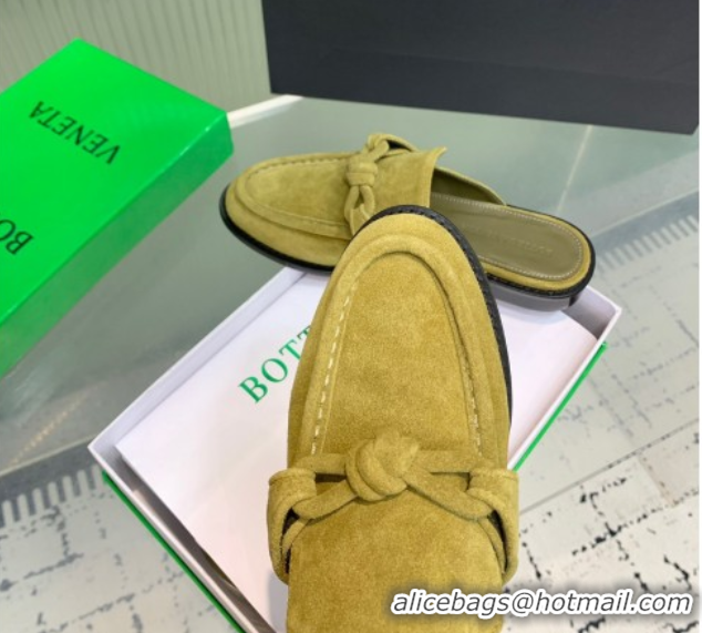 Purchase Bottega Veneta Astaire Flat Mules in Suede with One-Tone Knot Green 0823051