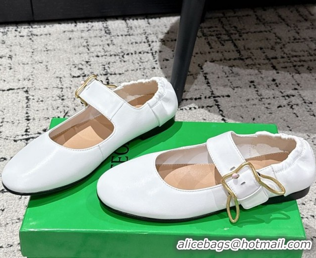 Sumptuous Bottega Veneta Astaire Mary-Jane Ballerinas Flat in Lambskin Leather with Rabbit Shaped Buckle White 0823056
