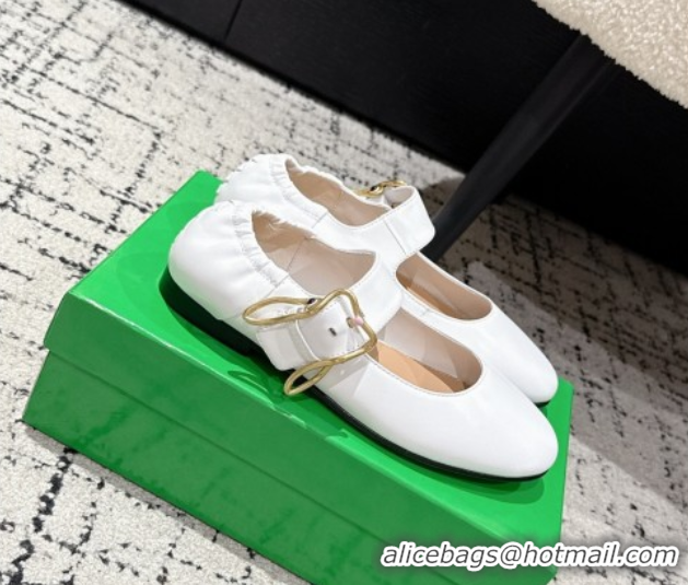 Sumptuous Bottega Veneta Astaire Mary-Jane Ballerinas Flat in Lambskin Leather with Rabbit Shaped Buckle White 0823056