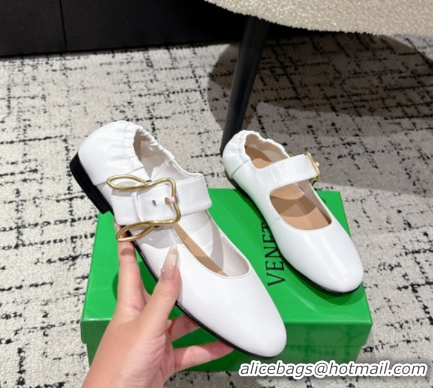 Sumptuous Bottega Veneta Astaire Mary-Jane Ballerinas Flat in Lambskin Leather with Rabbit Shaped Buckle White 0823056
