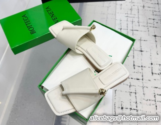Top Grade Bottega Veneta Solstice Flat Thong Slides Sandal in Calfskin Leather White 0823064