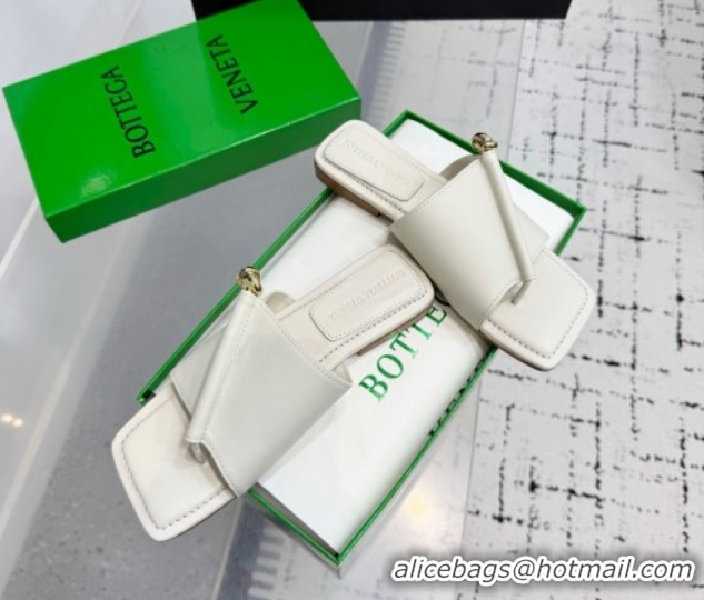 Top Grade Bottega Veneta Solstice Flat Thong Slides Sandal in Calfskin Leather White 0823064