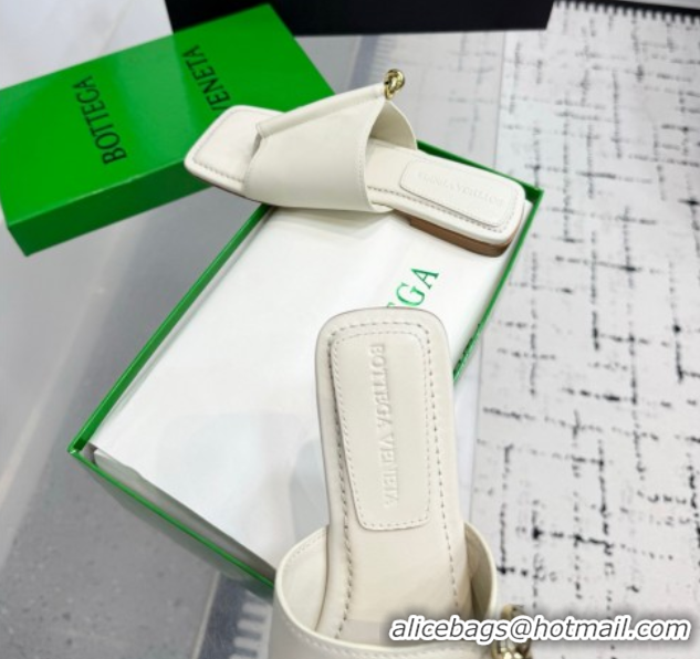 Top Grade Bottega Veneta Solstice Flat Thong Slides Sandal in Calfskin Leather White 0823064