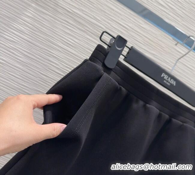 Promotional Prada Sweatshirt and Mini Skirt Set with Lace Trim PR090402 Black 2025