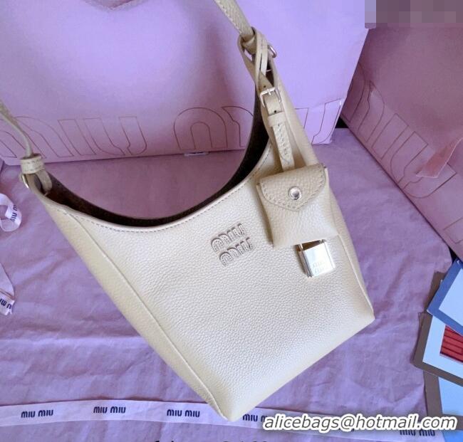 Reasonable Price Miu Miu Leather bucket bag 5BE099 Ginista Yellow 2025