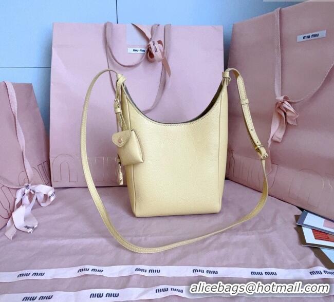 Reasonable Price Miu Miu Leather bucket bag 5BE099 Ginista Yellow 2025