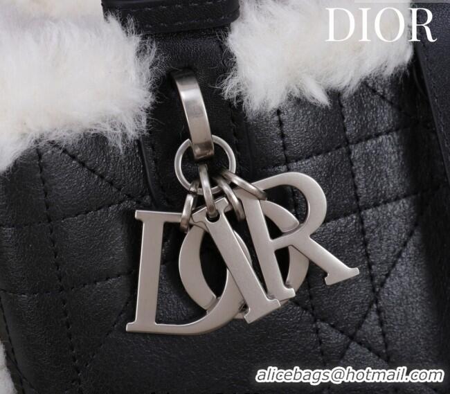 Famous Brand Dior DiorAlps Medium Toujours Tote Bag in Black Macrocannage Crinkled Calfskin and White Merino Wool D2040 