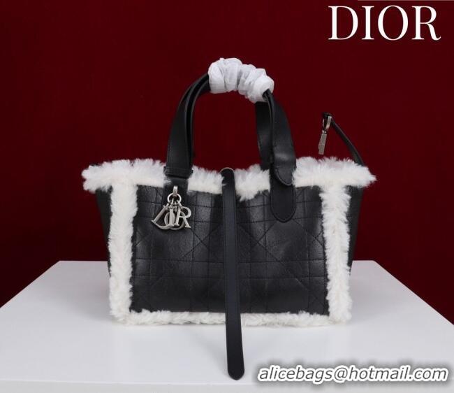 Shop Fashion Dior DiorAlps Small Toujours Tote Bag in Black Macrocannage Crinkled Calfskin and White Merino Wool D2041 2