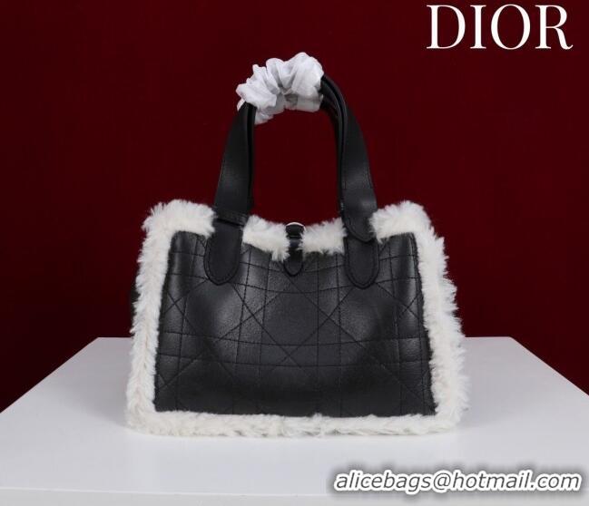 Shop Fashion Dior DiorAlps Small Toujours Tote Bag in Black Macrocannage Crinkled Calfskin and White Merino Wool D2041 2