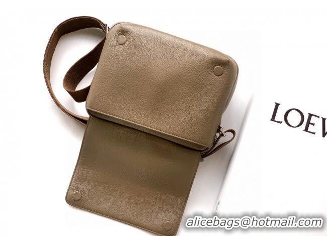 Big Discount Loewe Medium Pebble messenger bag in supple grained calfskin 9094 Moss Green 2025