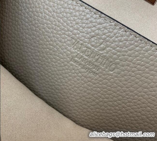 Good Taste Valentino Rockstud Shopping Bag In Grainy Calfskin Leather 0377M Grey 2025