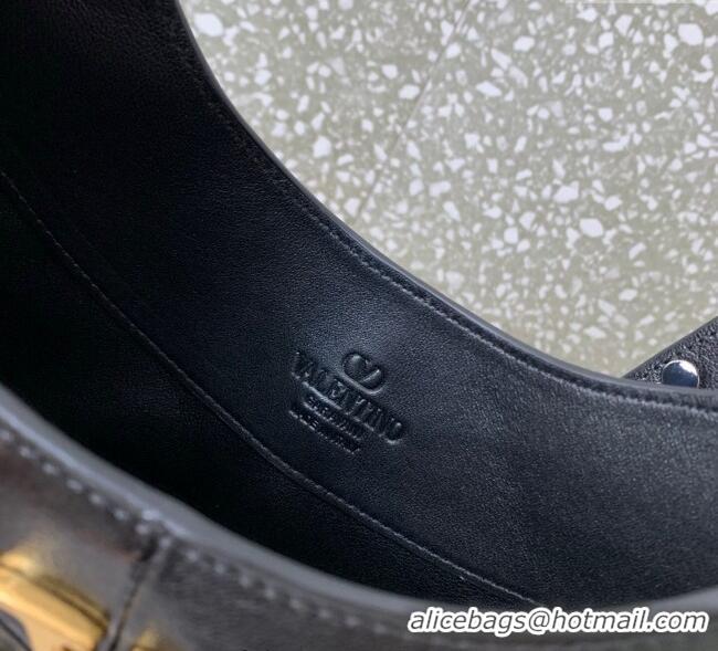 Grade Design Valentino Hoboho Small Hobo Bag In Chevron-Patterned Nappa Leather with Studs 0073S Black 2025