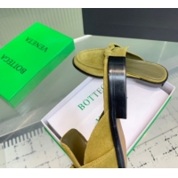 Purchase Bottega Veneta Astaire Flat Mules in Suede with One-Tone Knot Green 0823051